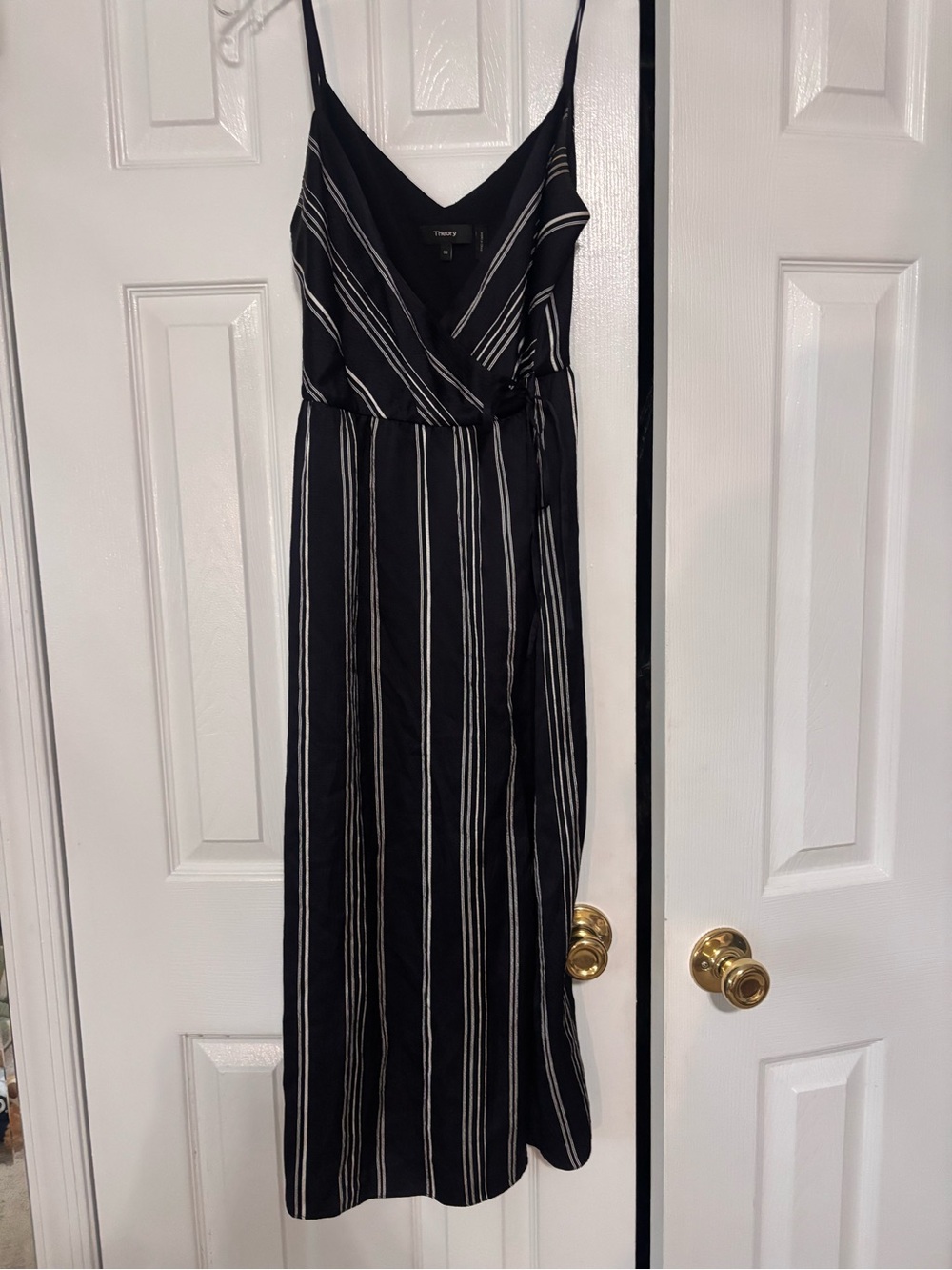 Theory baby & White Striped Wrap silk Dress size 00